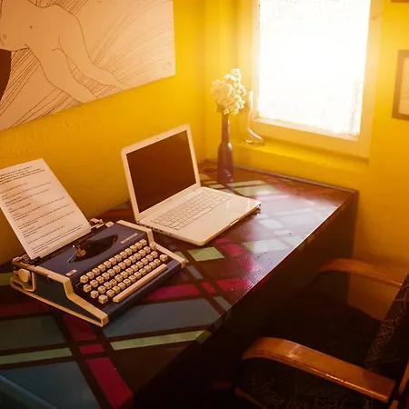 ホステル ユニバース ホステル