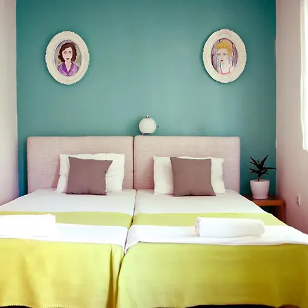 ホステル ユニバース ホステル *